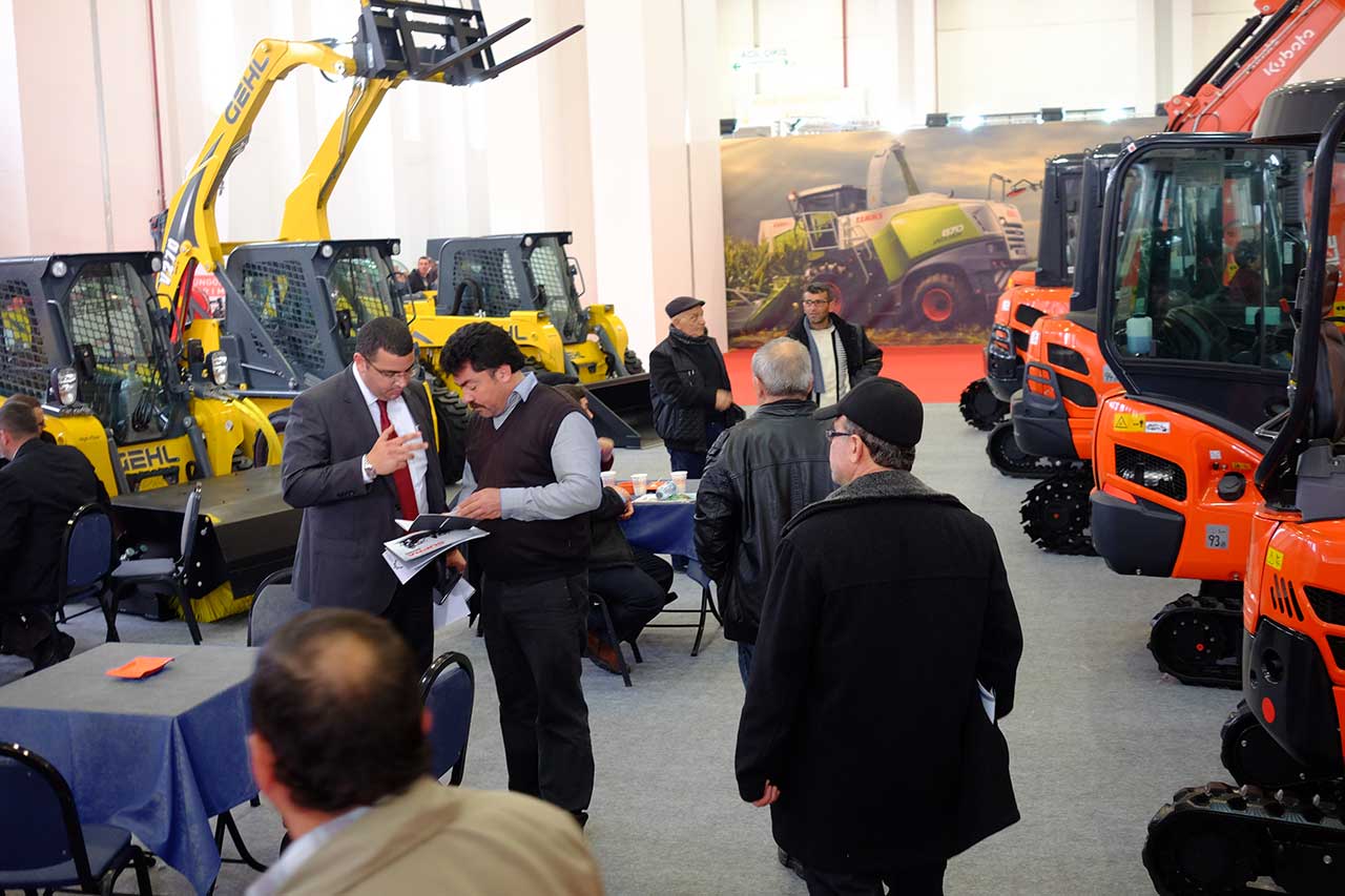 Kale Makina İzmir Tarım Fuarı - Kubota Mini Ekskavator - Gehl Mini Yukleyici